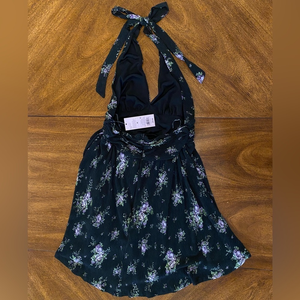 *NEW* NWT Halter Top Floral Dress - Picture 3 of 4